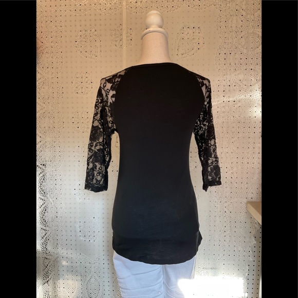 Harry Potter sz15 Juniors (7/9) M Top with Lace Sleeves EUC Warner Bros.SALES ❗️ - Picture 2 of 10
